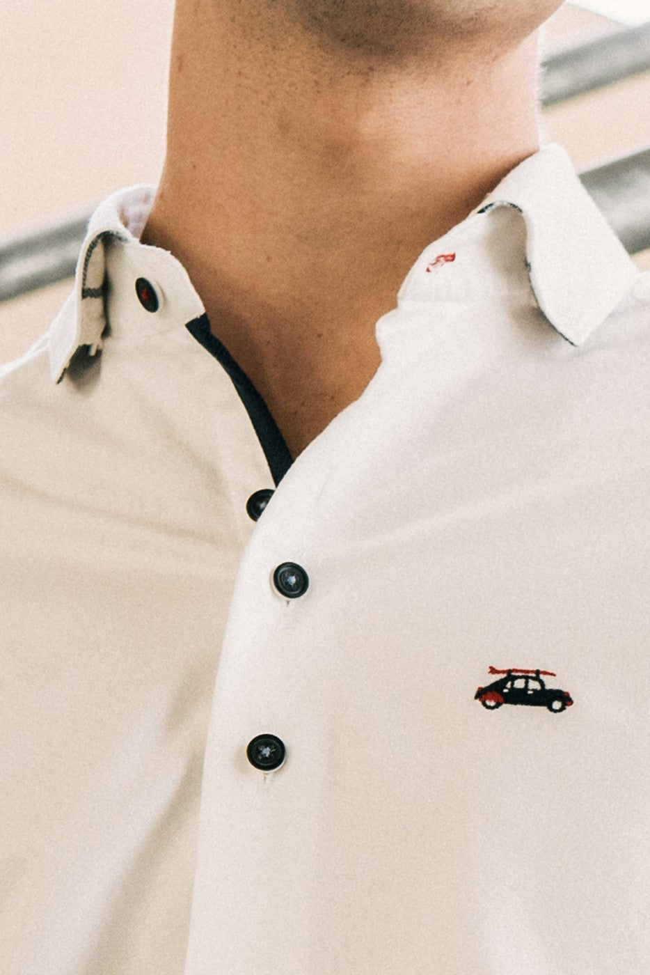 Camisa hombre tejido Oxford blanca con coderas