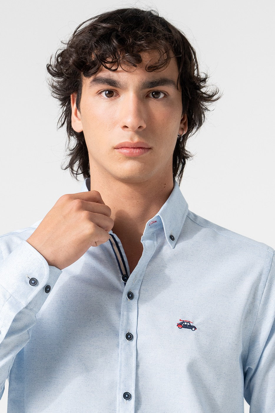 Camisa hombre regular fit tono azul