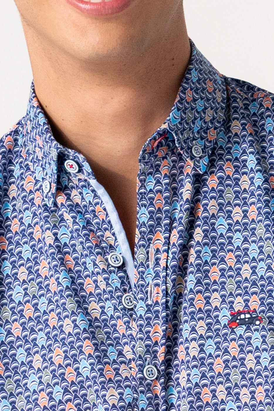 Camisa manga corta estampado tiburones