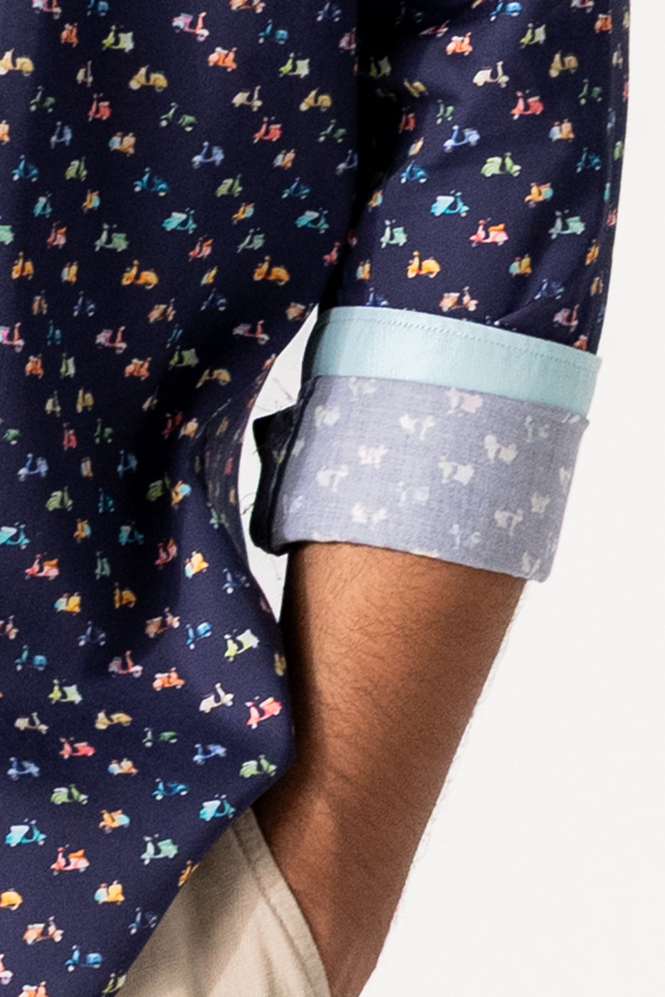 Camisa hombre estampado vespas multicolor