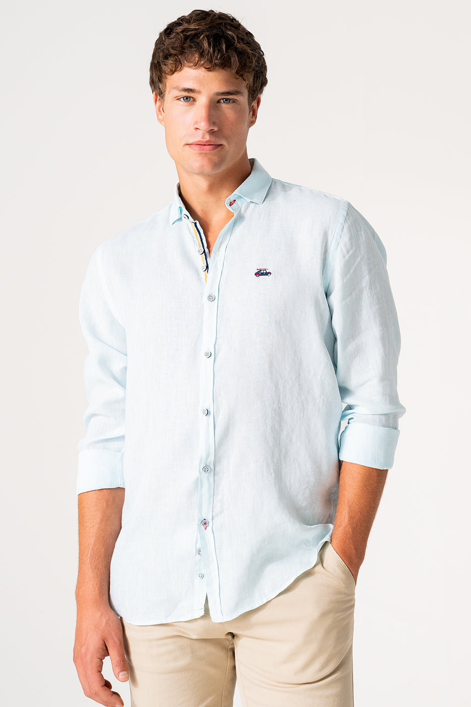 Camisa hombre lino en color turquesa claro