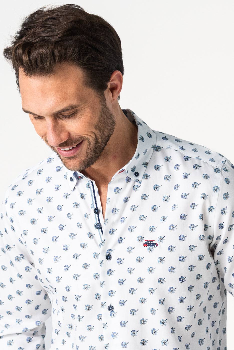 Camisa blanca estampado dianas hombre