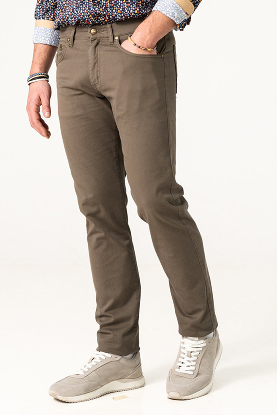 Pantalón hombre 5 bolsillos kaki