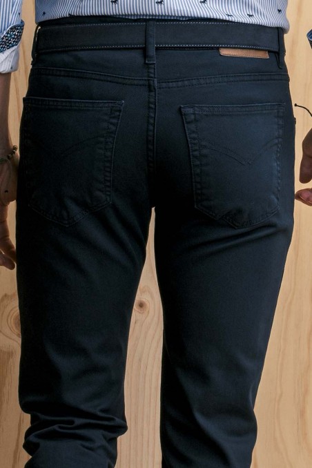 Pantalon 5 poches coupe slim bleu marine