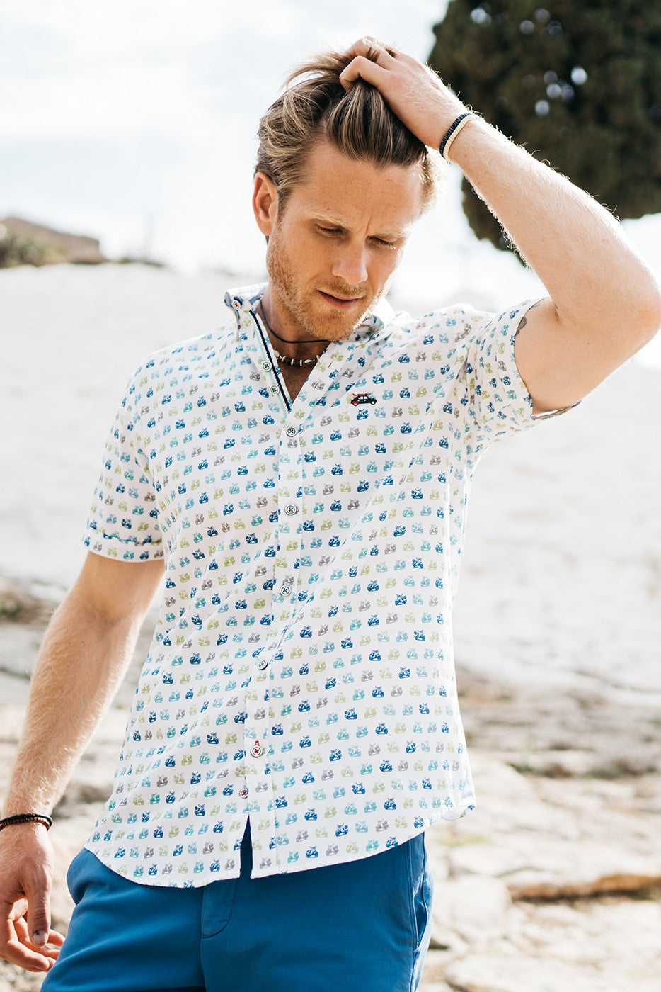 Camisa manga corta regular fit motos scooter azul