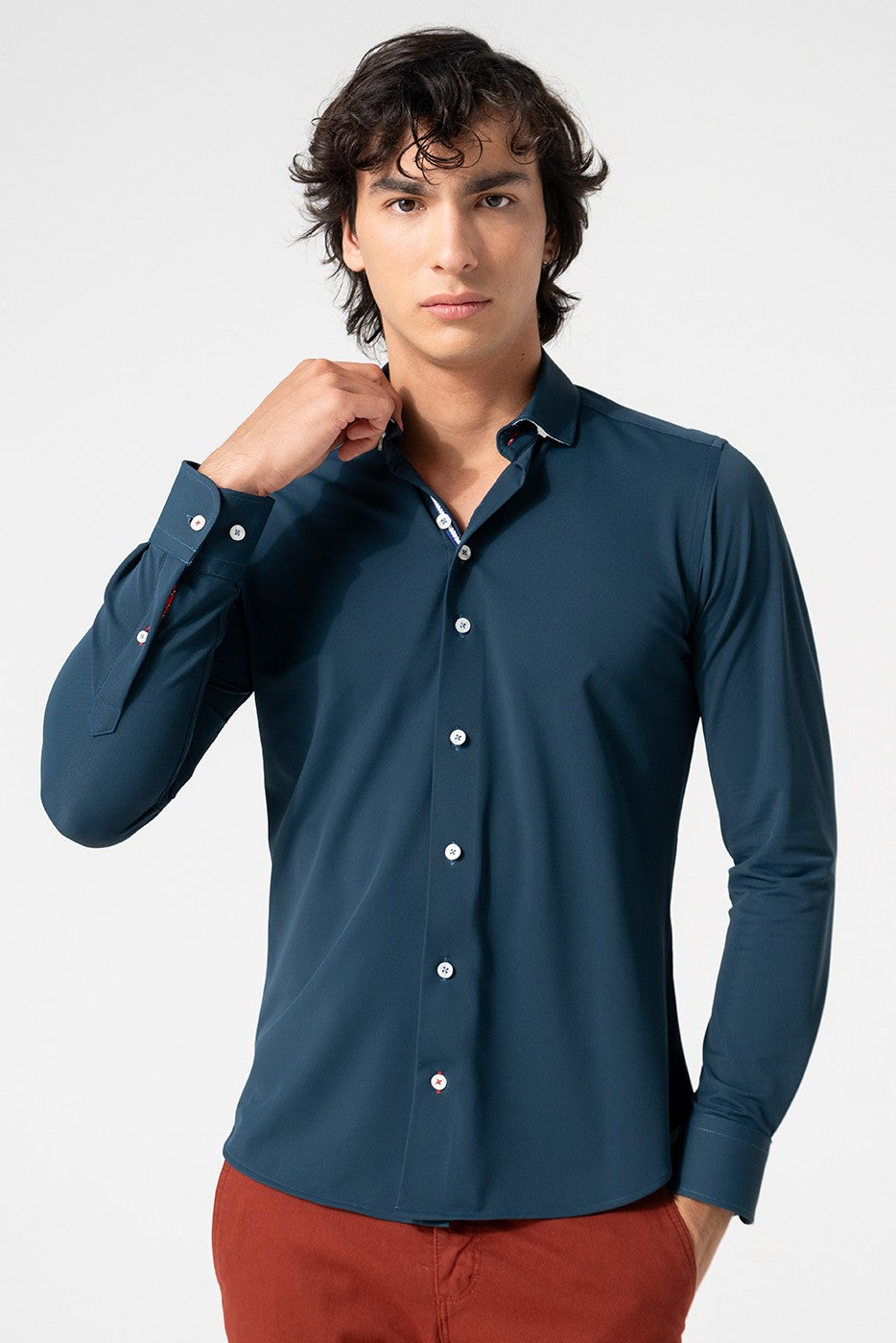 Camisa hombre marino tejido técnico