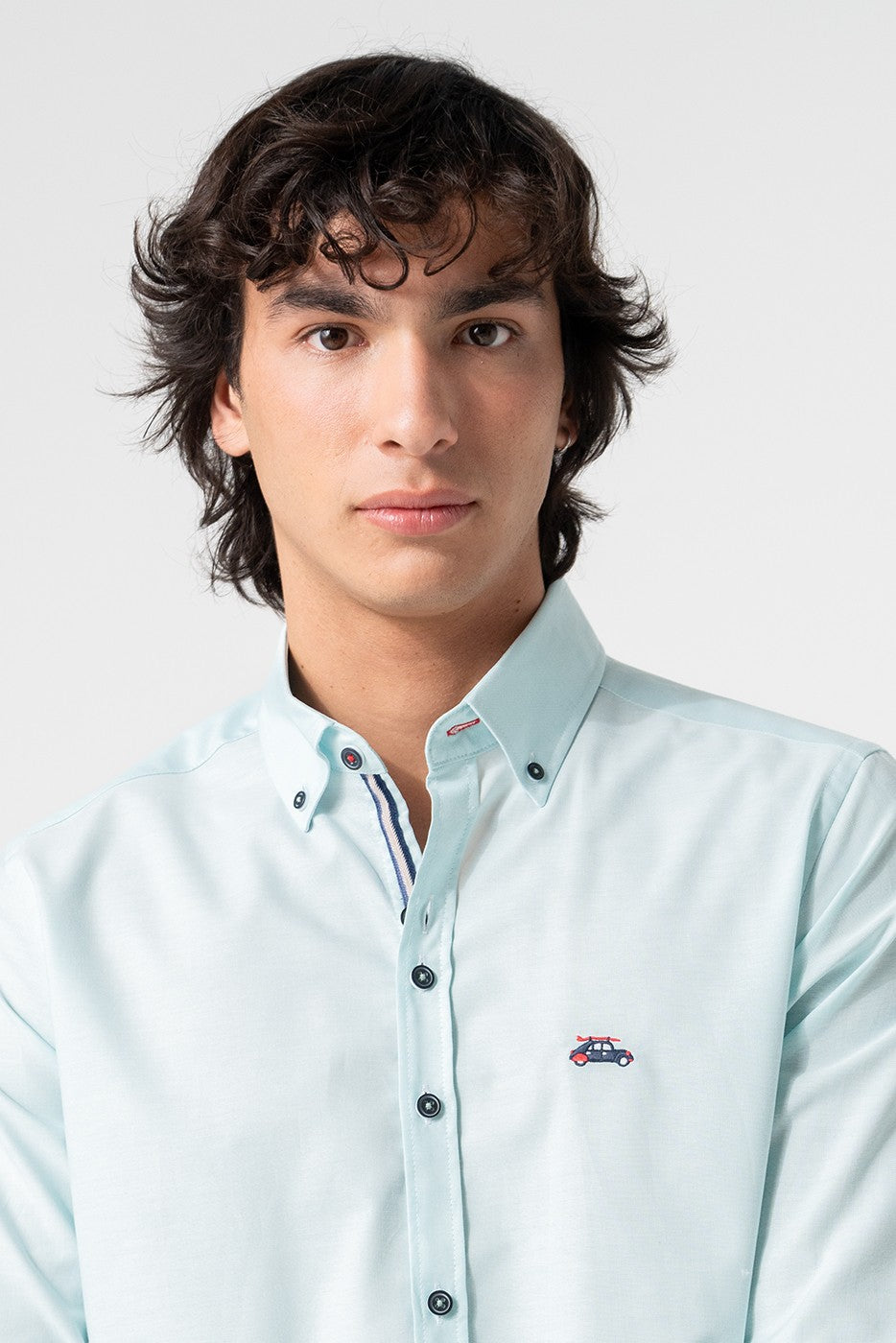 Camisa hombre lisa en tono verde agua