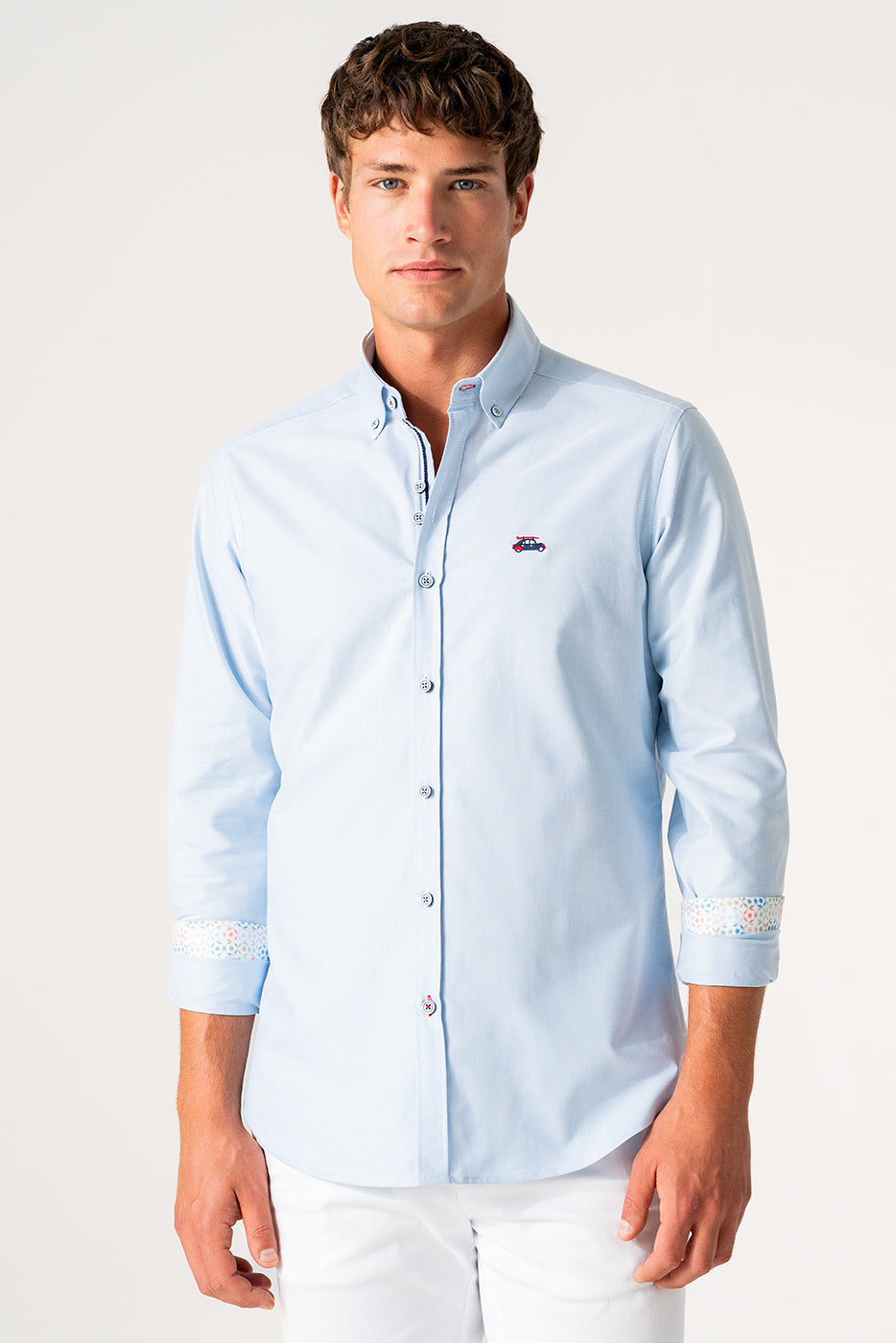 Camisa slim fit hombre color celeste