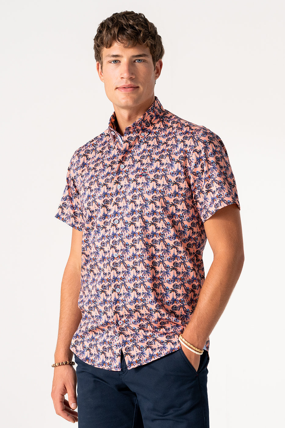 Camisa manga corta hombre estampado calaveras 