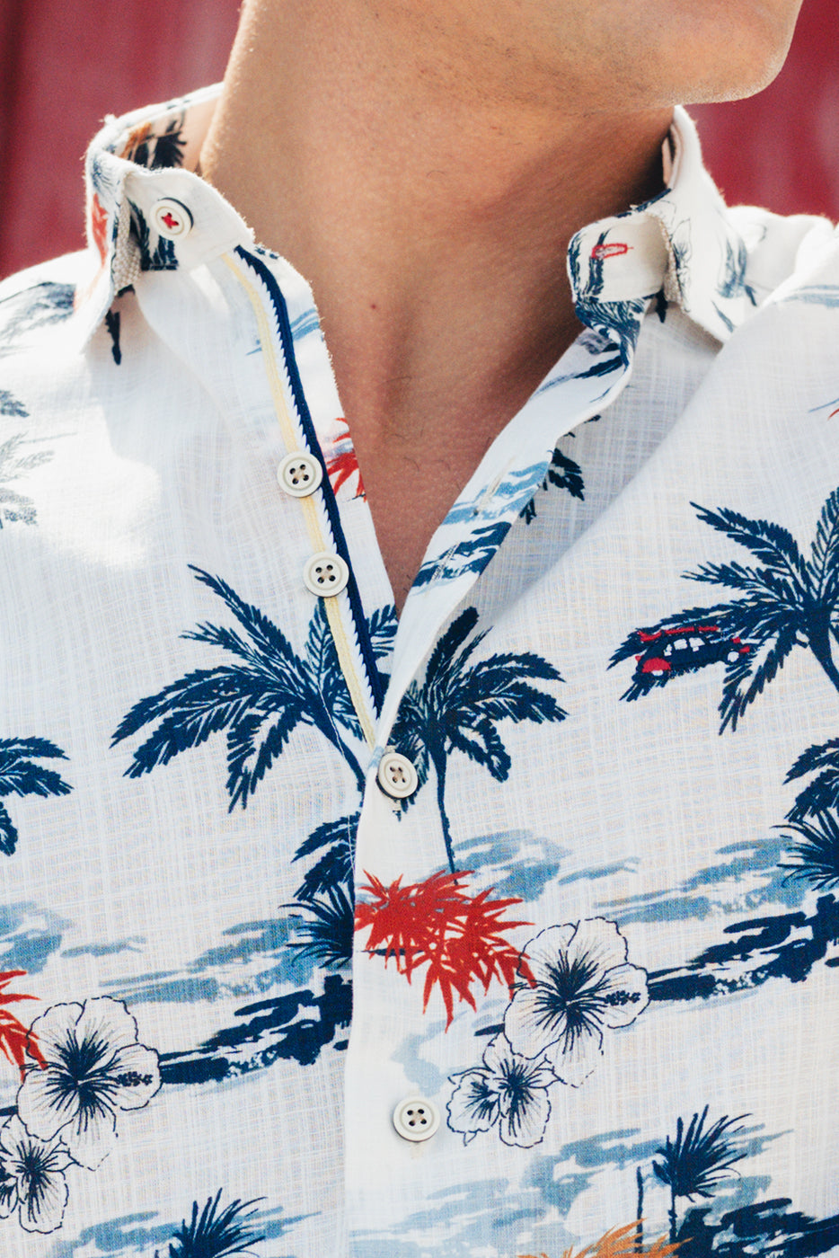 Camisa estampado tropical aspecto lino hombre