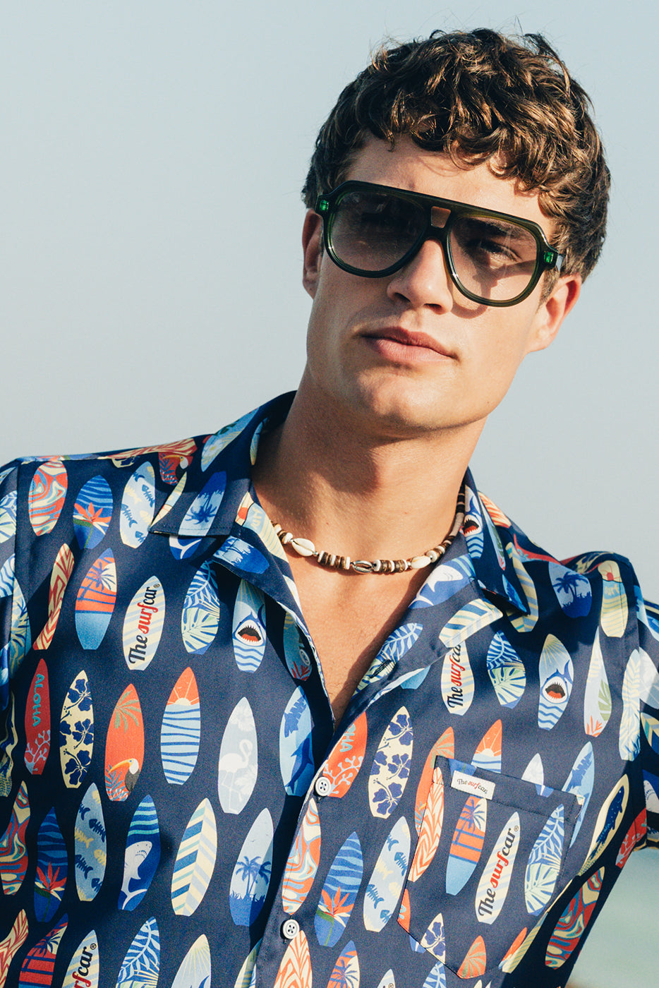 Camisa hombre bowling estampado tablas surf fondo marino