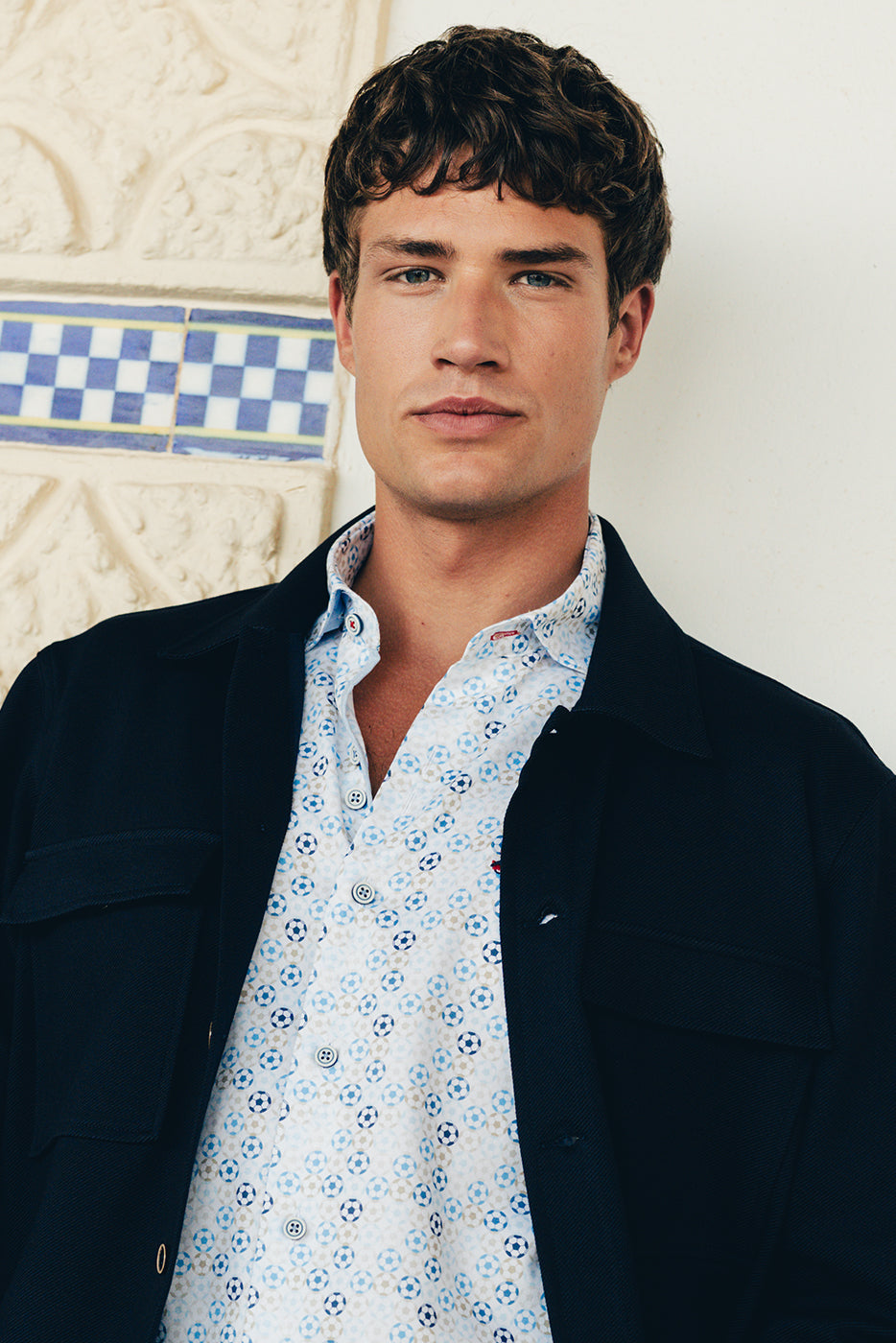 Sobrecamisa hombre marino con bolsillos con tapa