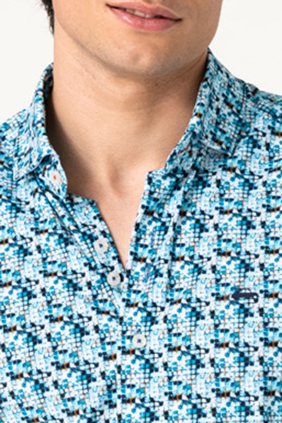 Camisa tejido ultralijero estampado geométrico
